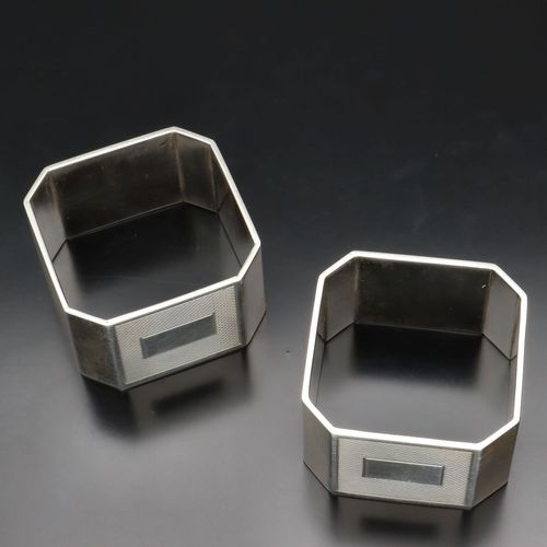 Pair of Boxed Silver Napkin Rings image-5