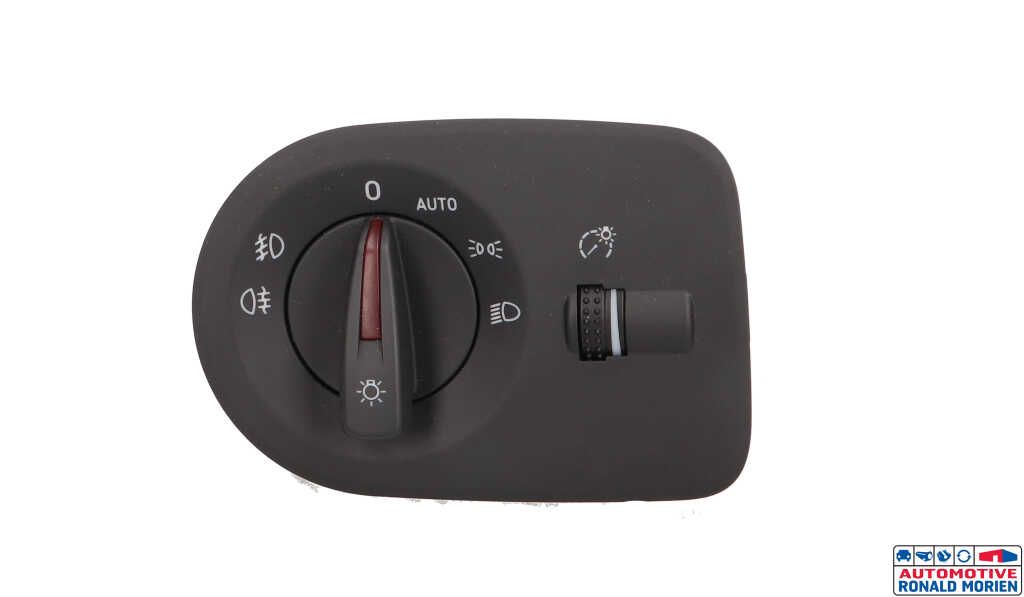 Usados Interruptor de luz Seat Ibiza IV (6J5) 1.2 TSI Precio € 45,00 Norma de margen ofrecido por Automaterialen Ronald Morien B.V.