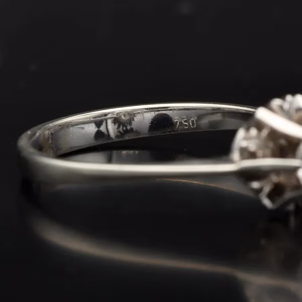 18ct Brilliant Cut Diamond Ring